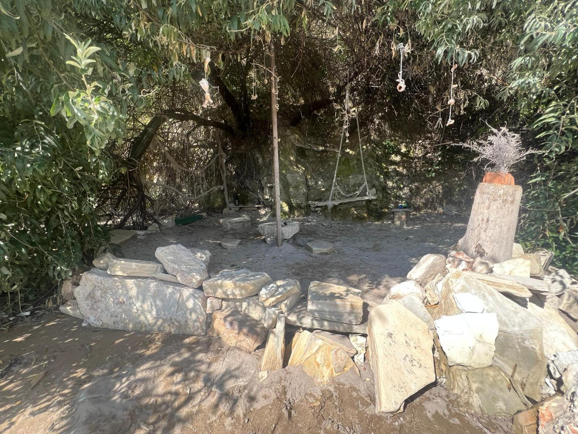 Karavana Tropicana Varna Luaran gambar